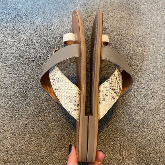 Caslon Oskar Flat Slide Sandal - Picture 6 of 10